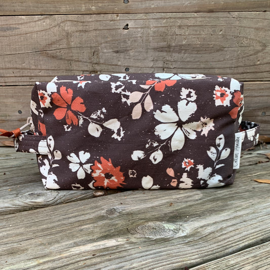 Women's Make-up + Toiletry Bag: Mulberry Floral